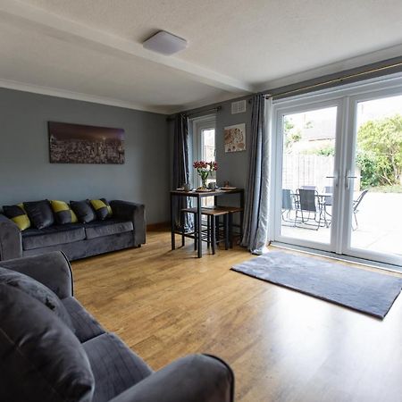 Cul-De-Sac Creations Apartment Shrewsbury Bagian luar foto