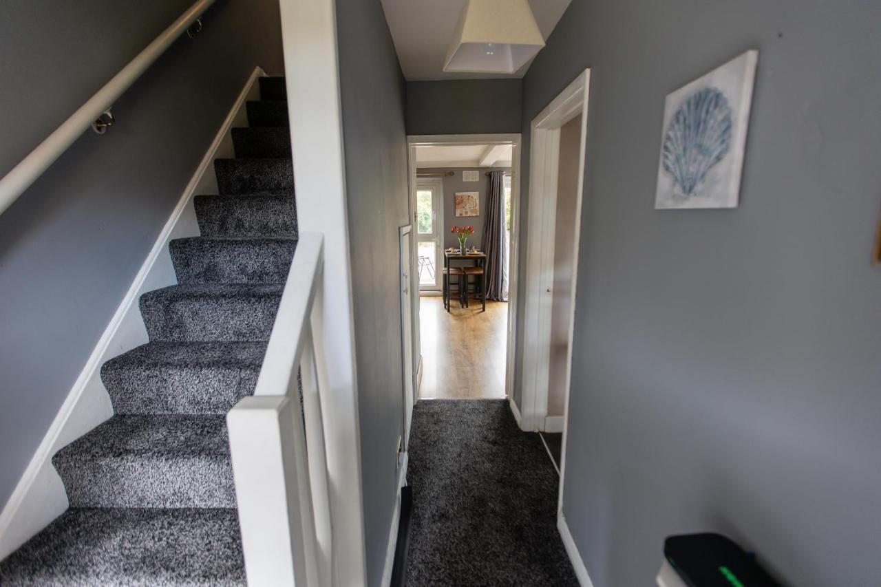 Cul-De-Sac Creations Apartment Shrewsbury Bagian luar foto