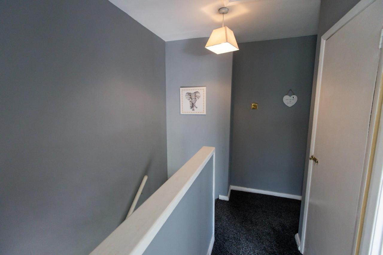 Cul-De-Sac Creations Apartment Shrewsbury Bagian luar foto